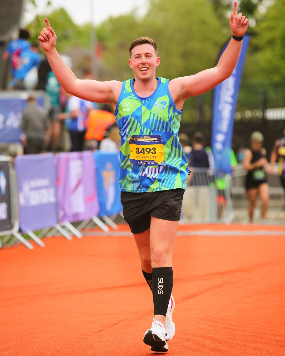 Mr_Mac93's tweet photo. Thank you to everyone who supported and donated towards my Leeds Marathon fundraiser! 🏃🏻‍♂️

With your support, the total amount raised for the Motor Neurone Disease Association was an unbelievable £1,647 👏🏼

🧡 @mndassoc 💙 https://t.co/QfEEnAw7Wj