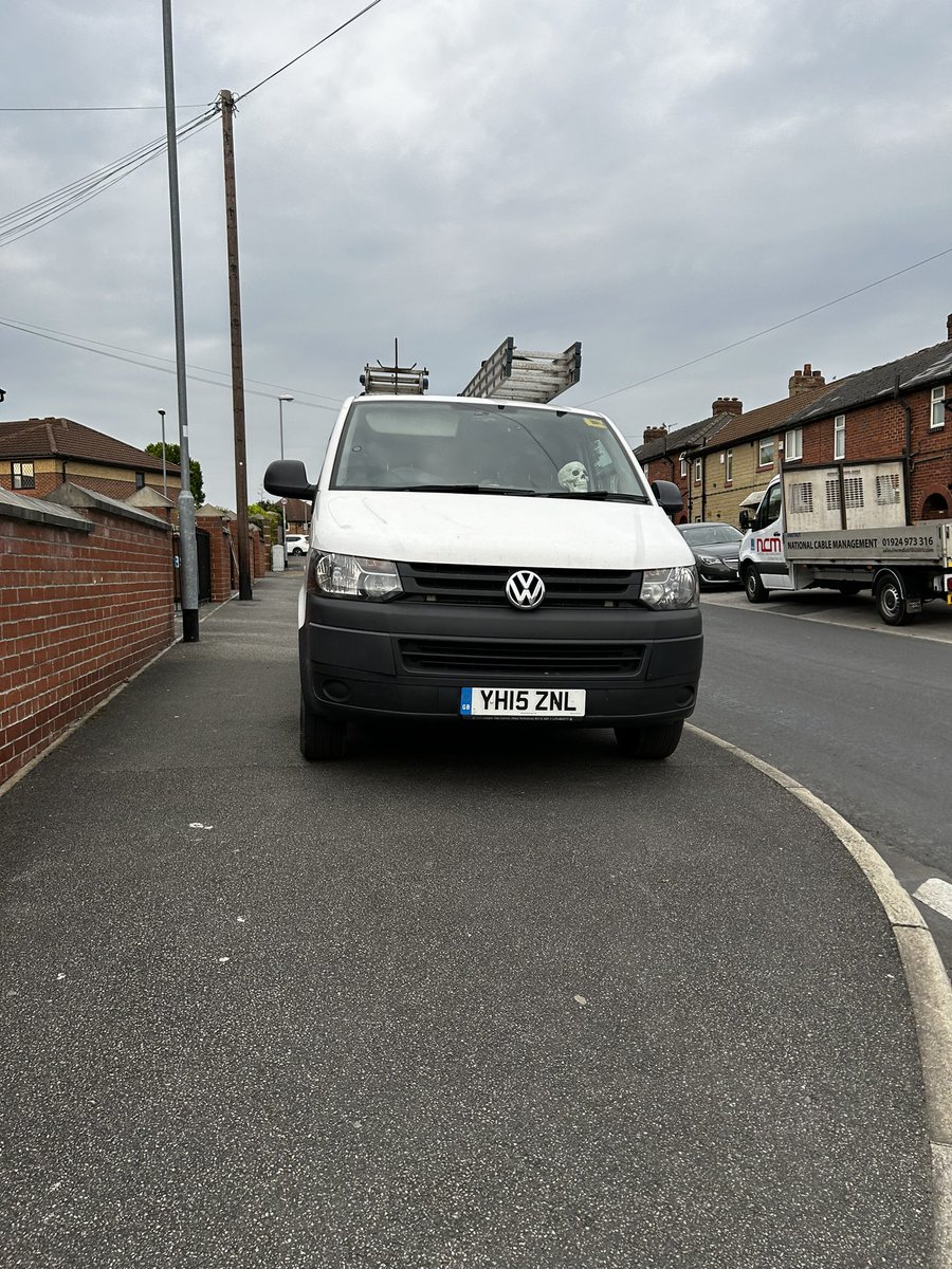 What the fuck, went to drop of my bitch daurghter at her mums (my ex-missus) and Robeys van is parked outside? Huh did someone buy it after his funeral or something? x