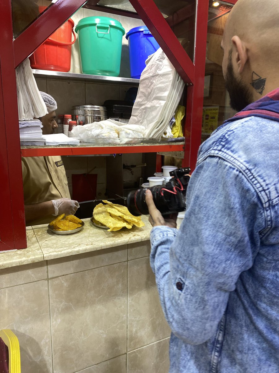 Grab 3 of our fav chai time snacks on TV tonight - 8PM GST on Dubai One TV! <a href="/dubaitv/">تلفزيون دبي</a> 

Live stream at lnkd.in/dFPdPVni