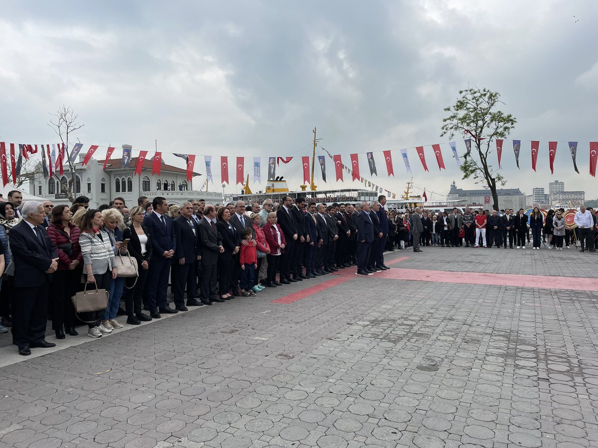 cenginyurt52's tweet photo. 19 Mayıs Büyük Önder M.Kemal ATATÜRK’ü anma ve Gençlik ve Spor bayramı programı için Kadıköy’deyiz.
Bayramınız kutlu olsun.
Mustafa Kemal Atatürk’ün evlatlarına selam olsun. https://t.co/HsyYJ59qNa