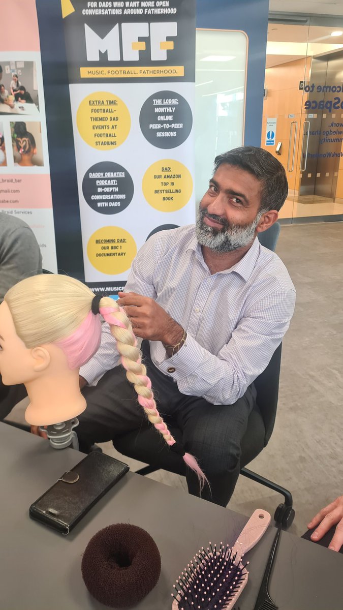 MFFonline_'s tweet photo. Dads (can) Do Hair!

We worked with @afrophbabe on 
another successful Dads Do Hair session at one of the big banks in Canary Wharf today.

These sessions are so much fun. It's amazing to see the dads with so much pride as they learn a new hairstyle to take back to their kids. https://t.co/kAUPqy7c4P