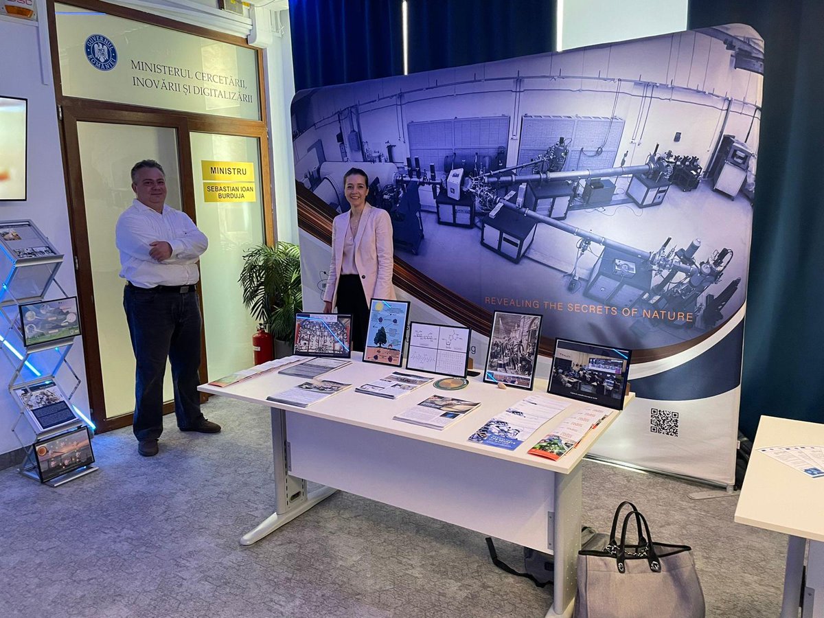 ELINPMagurele's tweet photo. The #eli_np team was present yesterday at the "Open Doors Day", action organized by the Ministry of Research, Innovation and Digitization.
#opportunity #research #themostpowerfullasersintheworld #10PWLasers https://t.co/y7xInO1O4N