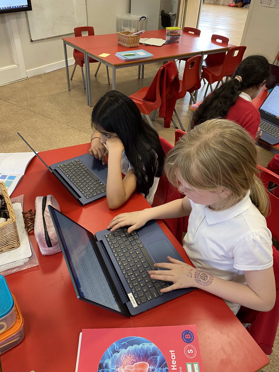 AyresomePrimary's tweet photo. Y5 Brilliant club this afternoon. They have worked so hard completing their final assignment with high levels of Independence and aiming high. They truly are brilliant! #raisingaspirations #aiminghigh #LoveforSTEM @AdAstraTrust @UniofNewcastle https://t.co/XVJ6ku1PNH