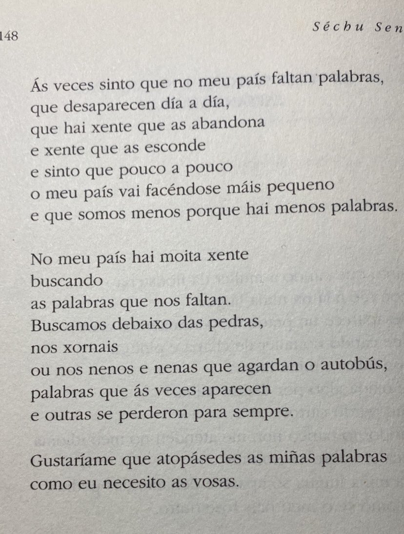 chuchameles's tweet photo. A mellor contestación que se me ven á cabeza pa tal cousa é este poema de @SechuSende , sempre tan atinado https://t.co/EixJ9zskkg