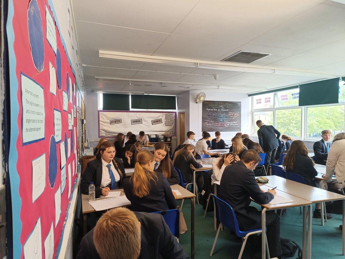 PlumeMaths's tweet photo. Our amazing year 11's working hard  to smash their paper 1 this morning @Plume_Principal https://t.co/vAhQFytl5N