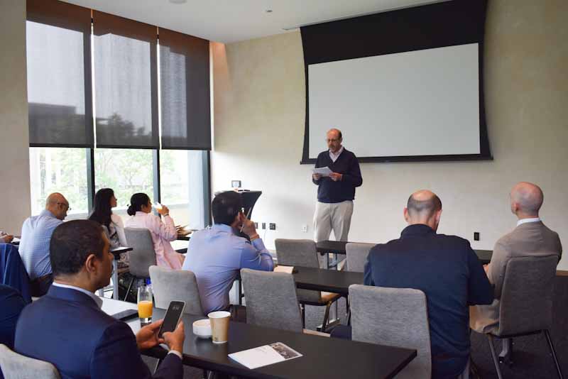 EPIC_India's tweet photo. On #Day4 of the #LegislatorsProgram, our MPs attended sessions by Nobel Laureate Prof. Michael Kremer on 'Innovation in Development' and also engaged in conversations about the Russia-Ukraine war with @HarrisPolicy's @k_sonin. 1/2 https://t.co/VWciXUKktZ