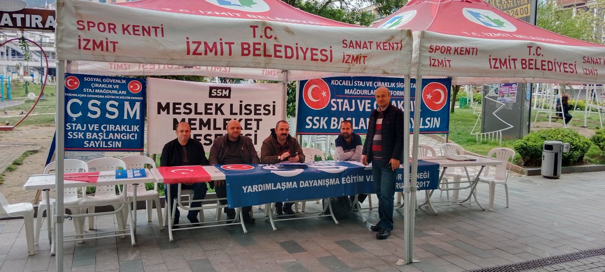 Beyhanunalcirak's tweet photo. #ÇırakVeStajaKayıtsızKalma
Bir davamız var anlatmamız onu büyütmemiz için çalışmamız gereken işimiz oy toplamak değil yönetenlere ve yönetmeye talip olanlara zorunlu meslek stajının sözünü alabilmektir bütün siyasi partilerden staj sözünü duymaktır
#ÇırakVeStajaKayıtsızKalma https://t.co/lops7TxOwd