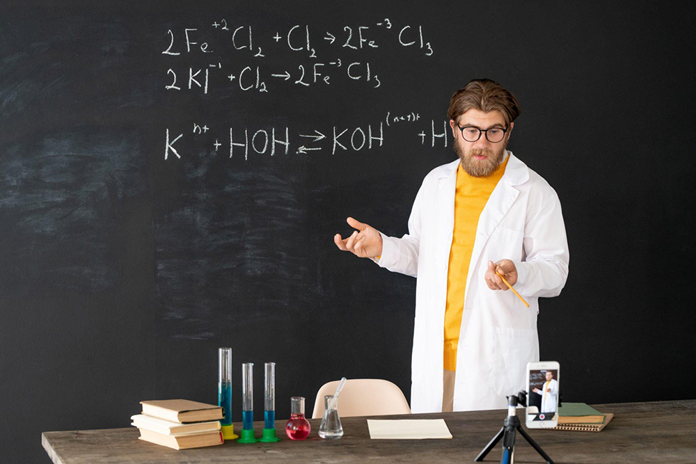 ClassHelp911's tweet image. Is your online Chemistry class overwhelming? Hiring our expert tutors is a good idea to manage your Chemistry projects, discussion boards, quizzes, and exams. Get a quote now! onlineclasshelp911.com/class/chemistr…
#onlinechemistry #hiring #expert #projects #discussion #quizzes #exams #tutors