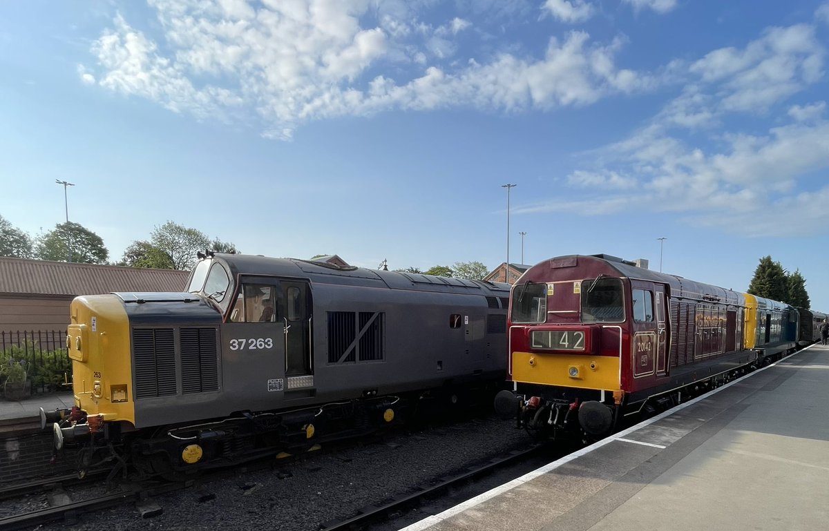 @svrofficialsite for the @SVRDiesels Spring Diesel Festival. Lovely morning, with something for everyone. #classictraction #trainspotting