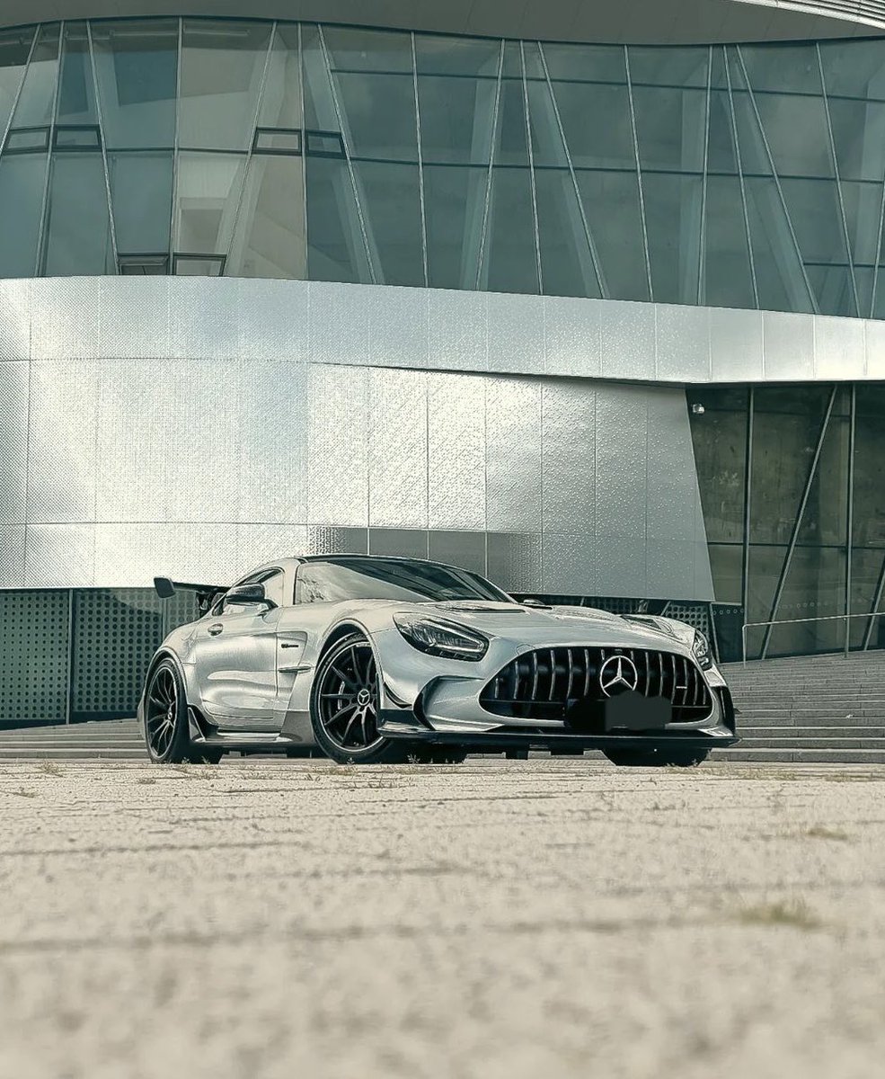 Friends of Benz tweet media