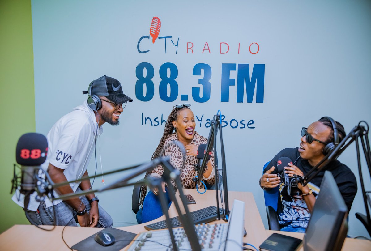 #Hellofriday  is the way to begin the weekend here in #Kigali and beyond. Join me, @Bigtony, @Brendah and @MusingaDaziz  on this one here on @CityRadioRwanda  and online