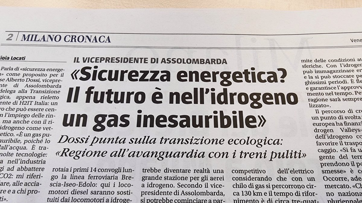 Assolombarda's tweet photo. Sicurezza energetica e un futuro più pulito: Alberto Dossi, Vice Presidente Vicario di #Assolombarda con delega alla #TransizioneEnergetica, fornisce una panoramica aggiornata sui benefici dell'utilizzo dell'#idrogeno come vettore energetico. Nonostante la filiera non sia più in una fase sperimentale e in #Lombardia si vedranno circolare i primi treni a idrogeno, il Vice Presidente lancia un appello “Serve un piano nazionale che possa favorire gli #investimenti, con linee chiare e #incentivi capaci di ridurre i costi” #19maggio @ilgiornale