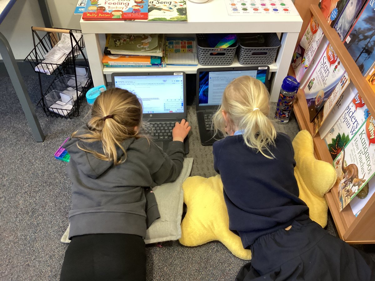 lairhillockps's tweet photo. Story writing, research, recipe writing, letter writing, co-operation, curiosity, teamwork — it must be #freewritefriday with P4s. #LHP45L  #LHP45SB https://t.co/GEg84INyl3