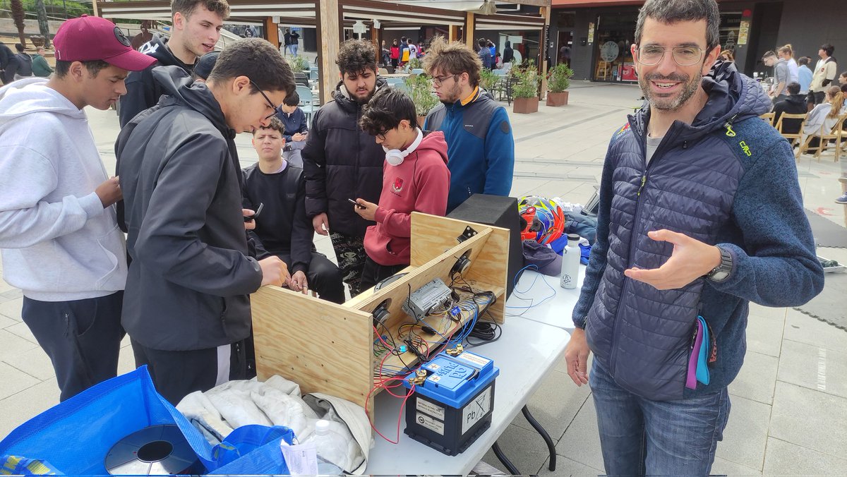 Palarobòtica tweet media