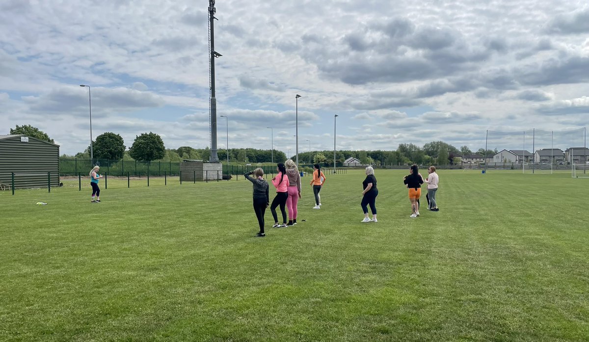 cytcarlow's tweet photo. CYT gets outdoors  Zumba@Eireog with #natalieCummins fitness - well done to all who got involved👍 https://t.co/oyvu3pjy1K