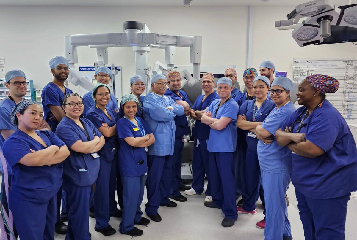 KCH_Urology (@urology_kch) on Twitter photo First ever robotic surgery case performed by the Urology team <a href="/KingsCollegeNHS/">King's College NHS</a> @urology_KCH <a href="/CliveKay/">Clive Kay</a> <a href="/benchallacombe/">Ben Challacombe</a> <a href="/HajiAmyn/">Amyn Haji</a> <a href="/IntuitiveSurg/">Intuitive</a> First ever robotic surgery case performed by the Urology team <a href="/KingsCollegeNHS/">King's College NHS</a> @urology_KCH <a href="/CliveKay/">Clive Kay</a> <a href="/benchallacombe/">Ben Challacombe</a> <a href="/HajiAmyn/">Amyn Haji</a> <a href="/IntuitiveSurg/">Intuitive</a>
