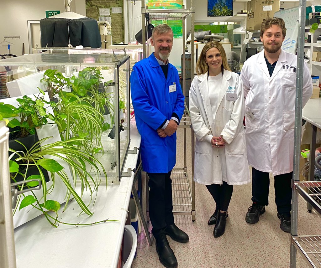 plants_uts's tweet photo. BTS of some exciting media release prep 🍃 Assoc Professor @FRTorpy &amp; Sandra Bird from @Ambius Australia. Discussing the phenomenal #phytoremediation effects of the #Ambius mini #greenwall 🪴@RHC_Fleck @Steveyy_M @UTSEngage @UTSscihdr @UTS_Science https://t.co/nQNJWcLtAx