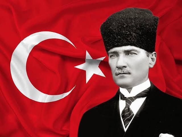 Aziz milletimizin ve gençlerimizin 19 Mayıs Atatürk'ü Anma Gençlik ve Spor Bayramı'nı tebrik ederiz.
Bu vesileyle Mustafa Kemal Atatürk başta olmak üzere, Milli Mücadelemizin tüm kahramanlarını ve şehitlerimizi rahmetle yad ediyoruz.
#19MayısGenclikveSporBayramı