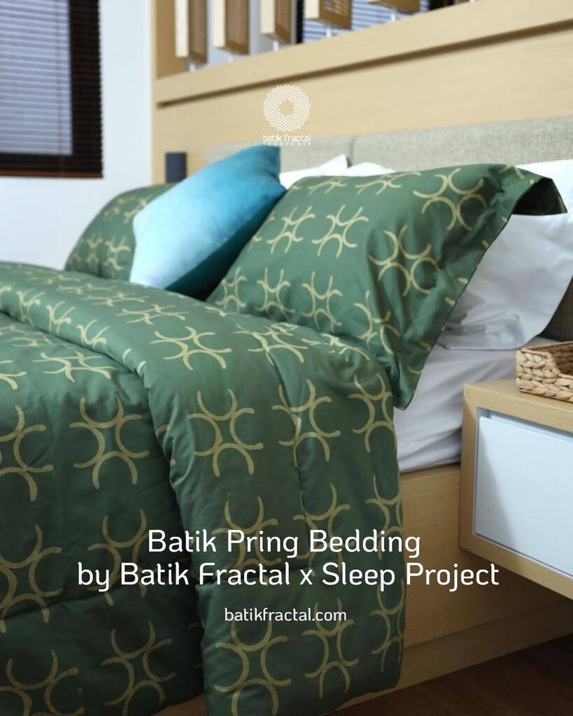 Batik Fractal tweet media