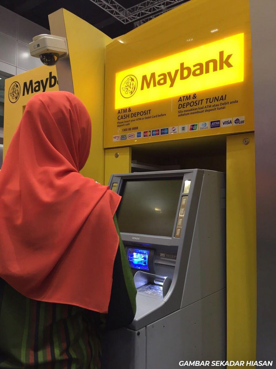 MySamudera's tweet photo. TERKINI: Perkhidmatan Maybank Bakal Tergendala Sabtu &amp; Ahad Ini

Antara perkhidmatan terlibat adalah mesin juruwang automatik (ATM), terminal layan diri, Maybank2U dan perbankan dalam talian. https://t.co/L5GdR8fmt3