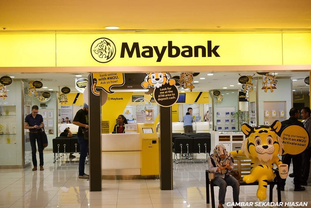 MySamudera's tweet photo. TERKINI: Perkhidmatan Maybank Bakal Tergendala Sabtu &amp; Ahad Ini

Antara perkhidmatan terlibat adalah mesin juruwang automatik (ATM), terminal layan diri, Maybank2U dan perbankan dalam talian. https://t.co/L5GdR8fmt3