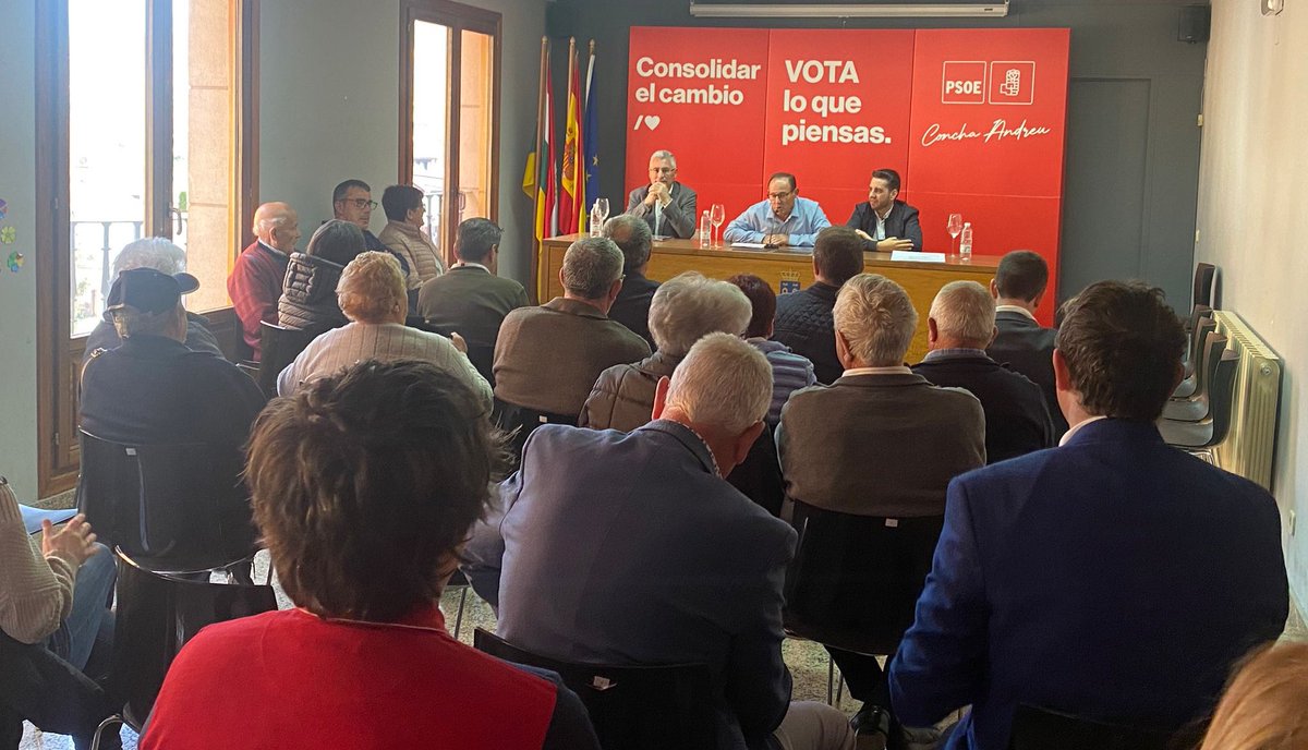 PSOELaRioja's tweet photo. En #RincónDeSoto, #SantoDomingoDeLaCalzada, #Herce.
La ilusión es imparable. Seguimos recorriendo nuestra tierra con el proyecto que mejor entiende #LaRioja.
#28M
#VotaLoQuePiensas https://t.co/EJomgOjVTR