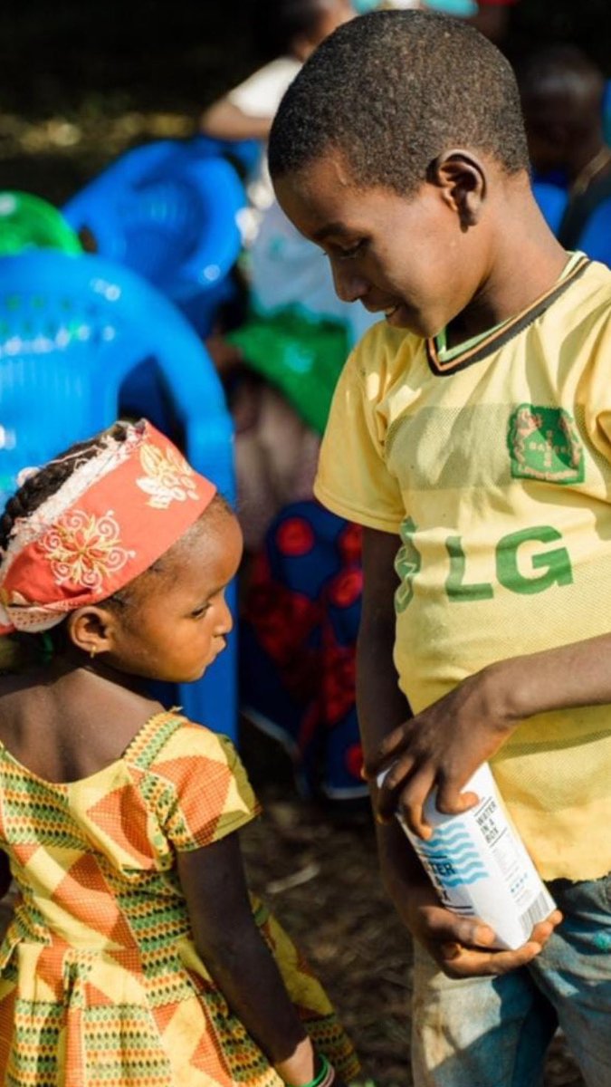 invite you to follow us on our journey as we collaborate with What Water to inspire others to choose sustainable alternatives, take social actions and create a better future. 
 
#thalus #waterinabox #whatwater