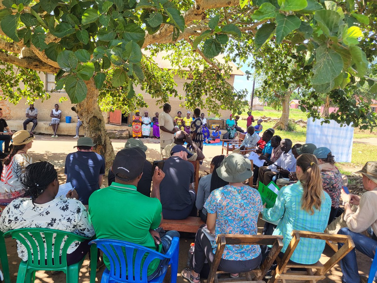 V inspiring to see rural women mobilising to create sustainable value chains for NTFP's. The role of women can not be overlooked in sustainable forest management. A lot of lessons here.  #sustainedlivelihoods <a href="/BUForestry/">Bangor Uni Forestry</a> <a href="/marielle_smith1/">Marielle N Smith</a> <a href="/Bid_Webb/">Bid Webb</a> <a href="/EefkeMollee/">Dr Eefke Mollee</a> <a href="/commschols/">CSC in the UK</a>