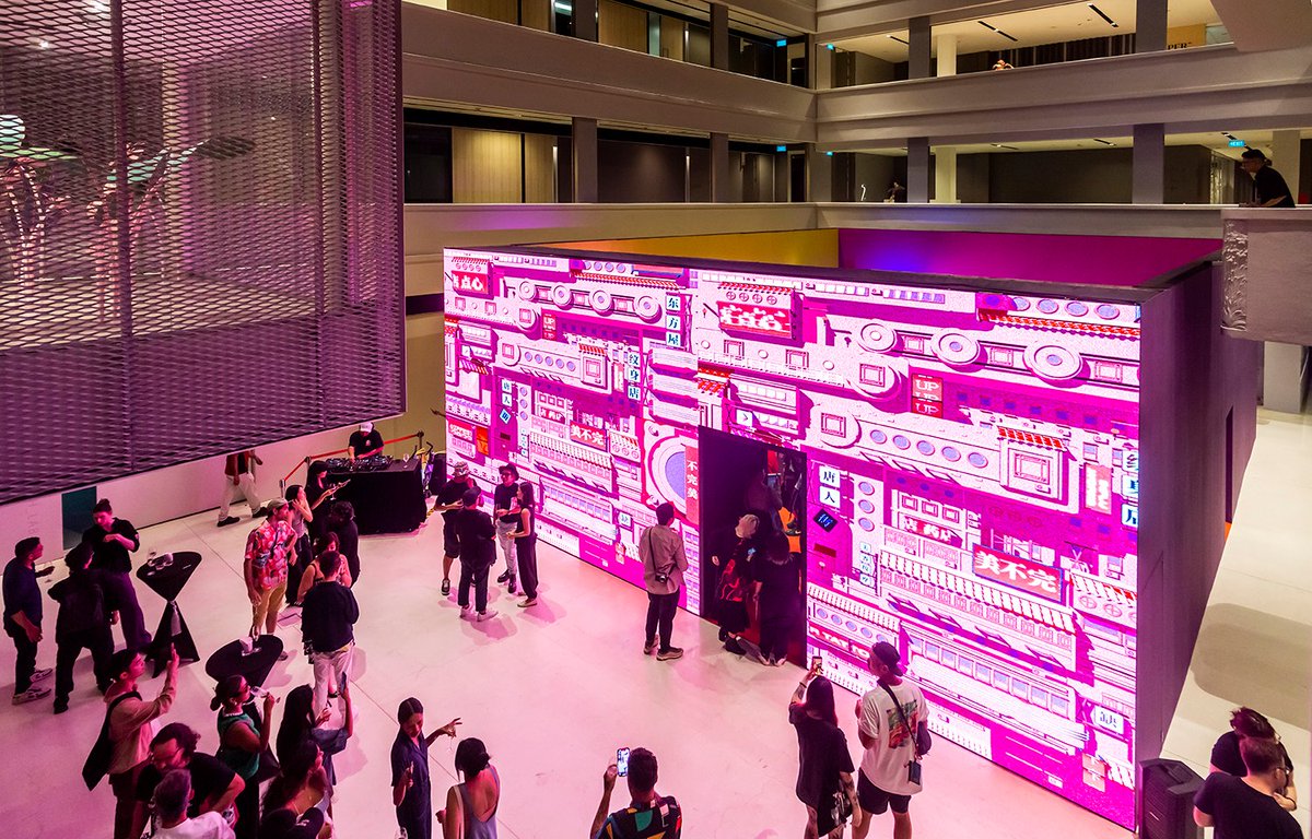 yanandjun's tweet photo. GIFFEST III by EYEYAH is now open!

Come witness a captivating collection of artworks focused on the theme of IMPERFECT, crafted by a talented group of Artists!

Now til August 26th at the National Design Centre!

#giffestsg #designsingapore @giffestsg @EYEYAHMAG https://t.co/eYlH7YF0xy