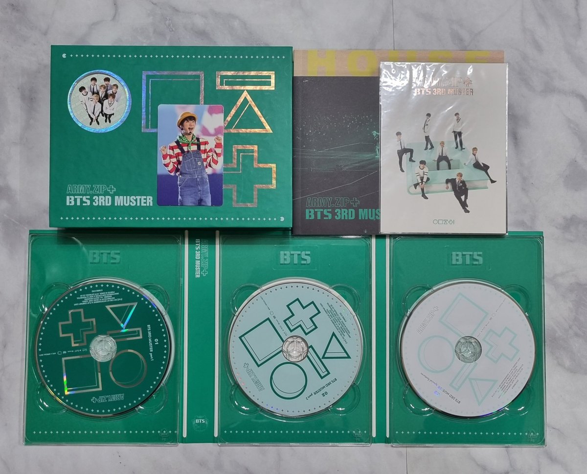 jakimservice's tweet image. BTS 3rd muster dvd fullset 
with jin poca
방탄 머스터3기 디비디 석진포카포함
풀셋 양도 판매 머삼터 딥디
진 윤기 지민 제이홉 지민 태형 정국

#jakimservice_onhand #jakimservice
#bts #koreanaddress #boxconsol #kpopmerchsupplier #offlinebuying #addressrental #purchaseassistance