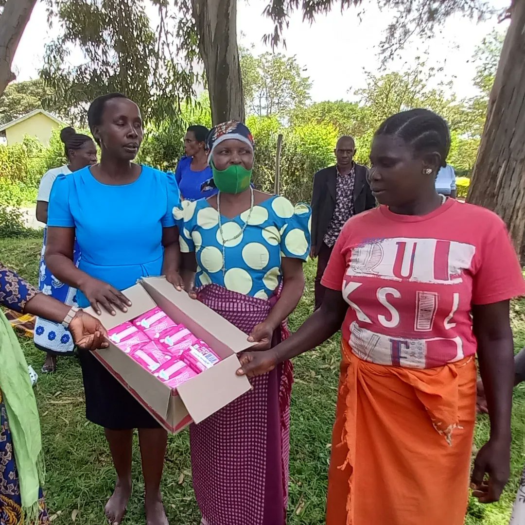TunawezaEmpower's tweet photo. Menstrual hygiene is vital to the empowerment &amp; well-being of girls &amp; women. It is about more than just access to sanitary pads. It is also about ensuring girls &amp; women live in an environment that values &amp; supports their ability to manage their menstruation with dignity
#Tunaweza https://t.co/SoHNr4A994