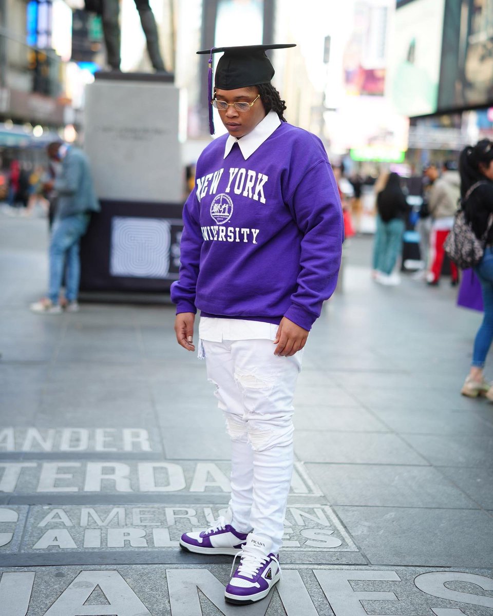 onlykianei's tweet image. So Much Prada You Aint Gotta Be Prada Me

#MASTERED
#NYUGrad💜