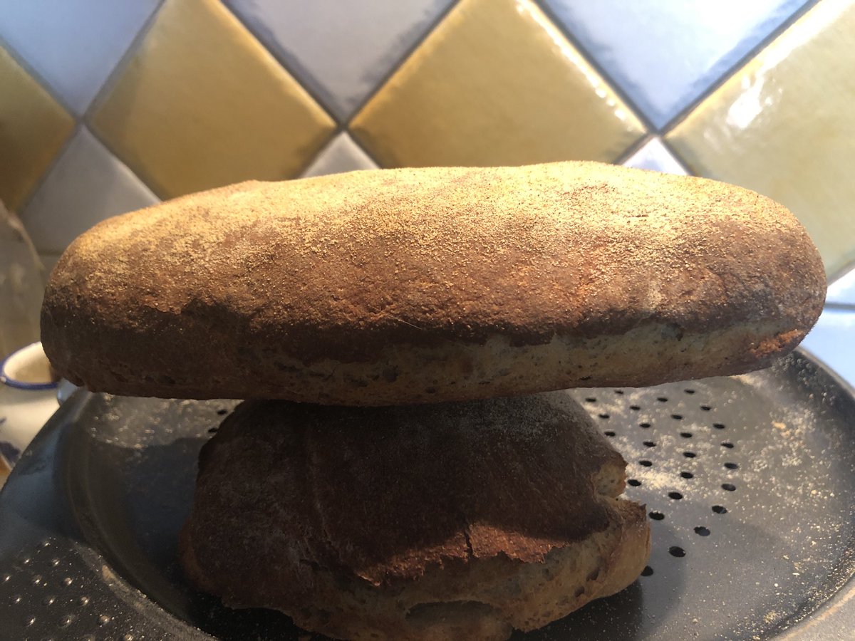 curvedway's tweet photo. #Sourdough #Russello Bio https://t.co/dY5ldSLwnw