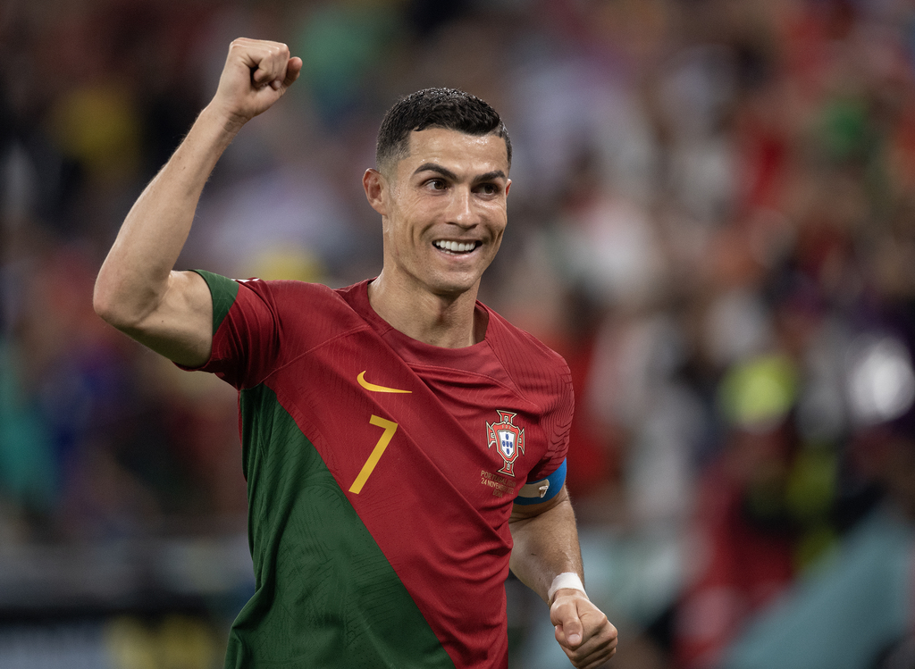 Footbal_Match's tweet photo. What is Cristiano Ronaldo’s salary and how much does he earn at Al-Nassr?

.

.

.

.

.

.

.

.

.

#mateoronaldo #cristianoronaldo #ronaldobrazilianfootballer #juventus #cristiano #ronaldo #cr #football #cristianoronaldo #fifa #juventus #cristiano #realmadrid #soccer #bar… https://t.co/OnJTTC9i5n