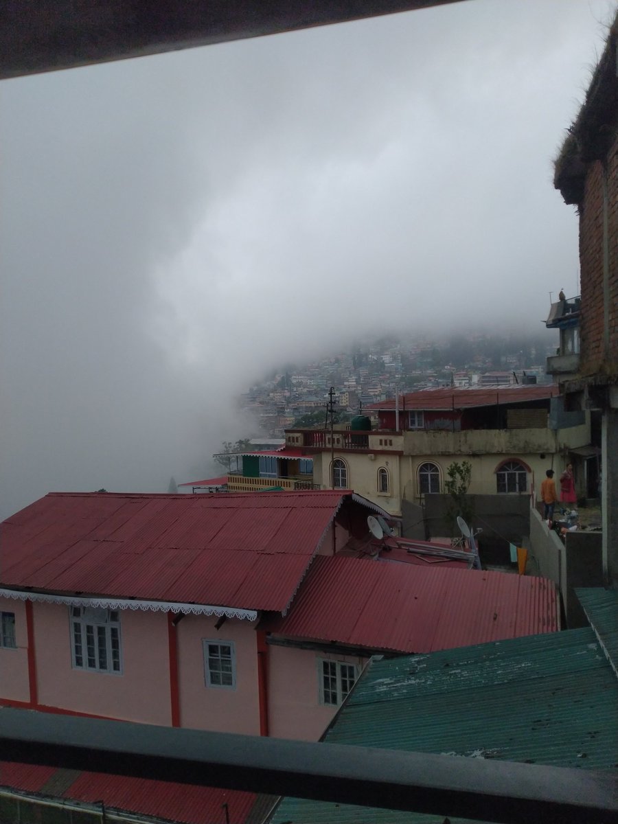 @ILoveSiliguri Kurseong right now