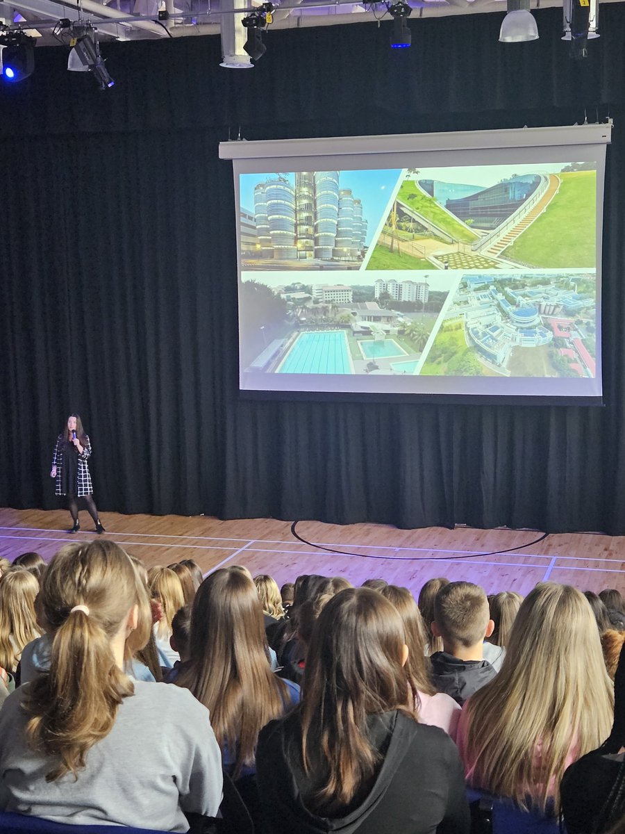 S4LHSYT's tweet photo. Thank you so much to @marn_mck for setting the scene for #S2LHS Gold Ambassadors 🤩🏅

Truly inspiring! 🙌

@LarbertHigh https://t.co/yJhW5zE3iB