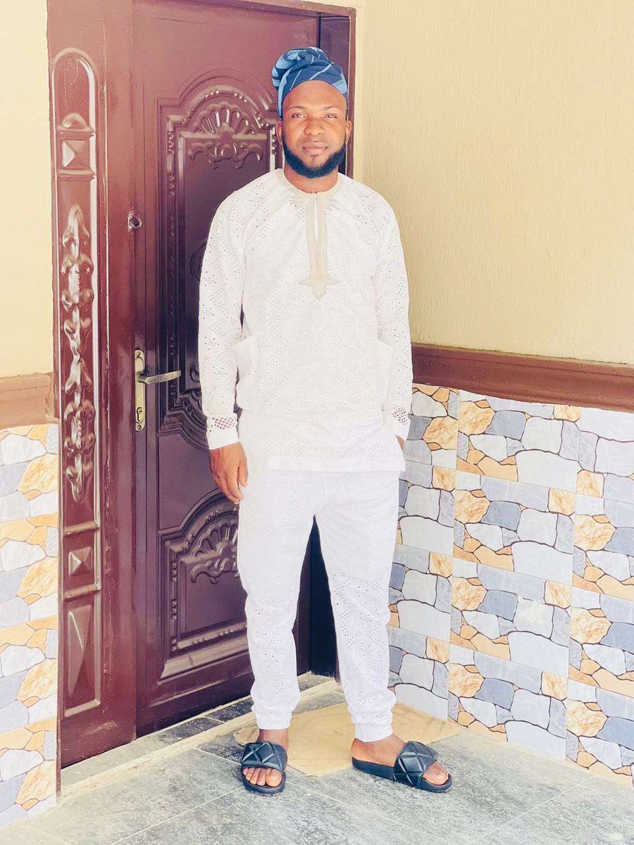 OlofinnusiSegun's tweet photo. Out for the weekend https://t.co/aM1iRRrA6B