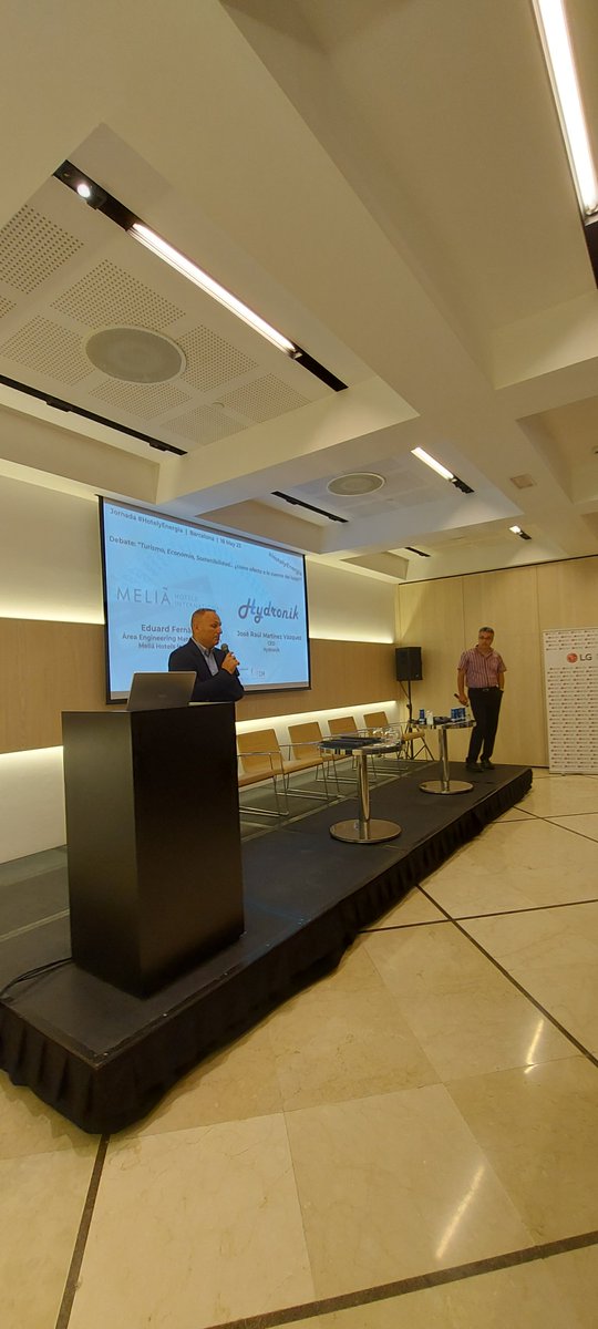 IsidroTenorio's tweet photo. Ayer visitamos #Barcelona con @Comunidad_AEDH para la jornada #HotelyEnergía. Muy buenas instalaciones del @MeliaBcnSarria y, sobre todo, excelente la atención personalizada del equipo, encabezado por Victoria Cazorro. https://t.co/NRQTlo0EiO