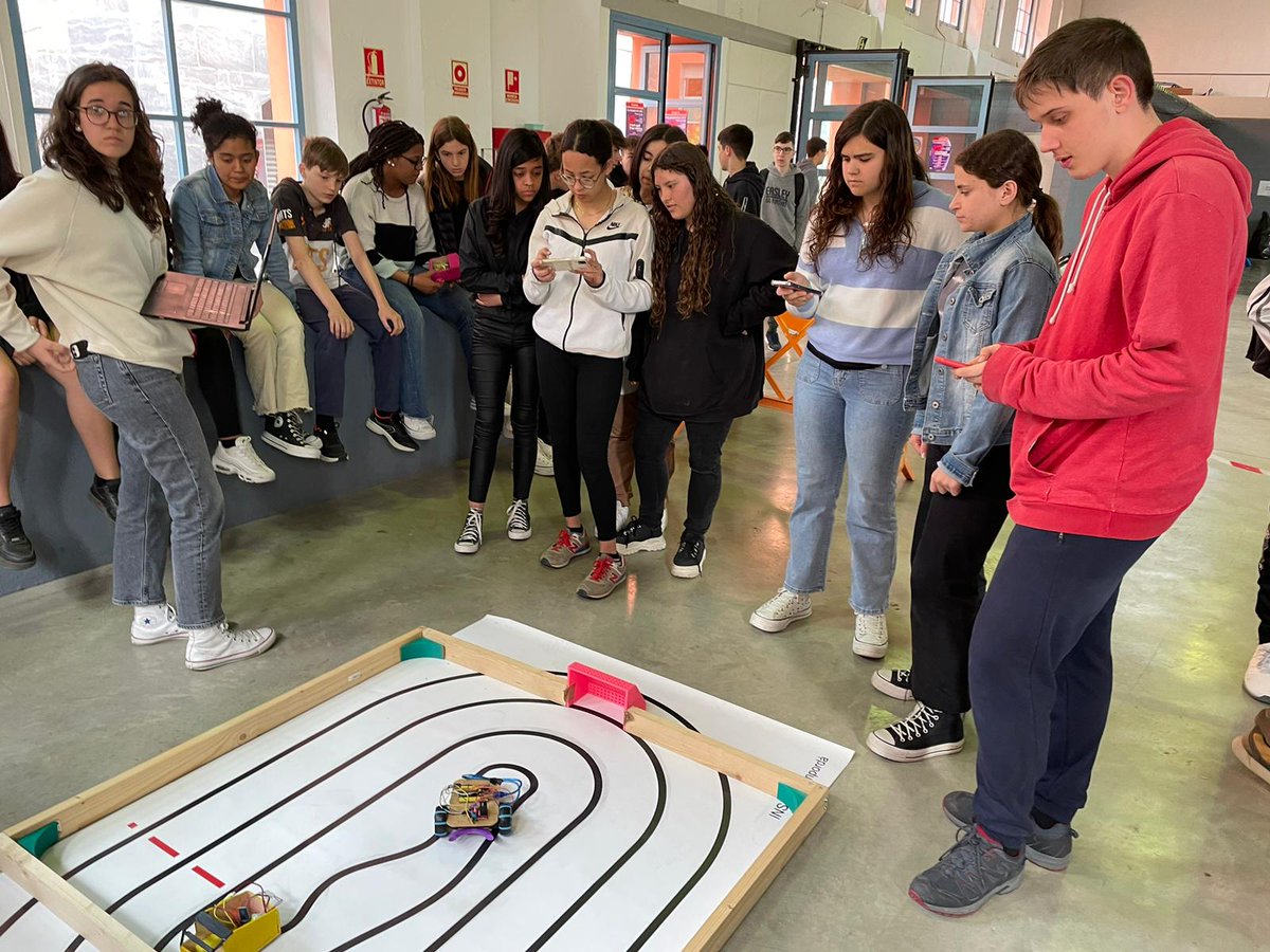 Palarobòtica tweet media