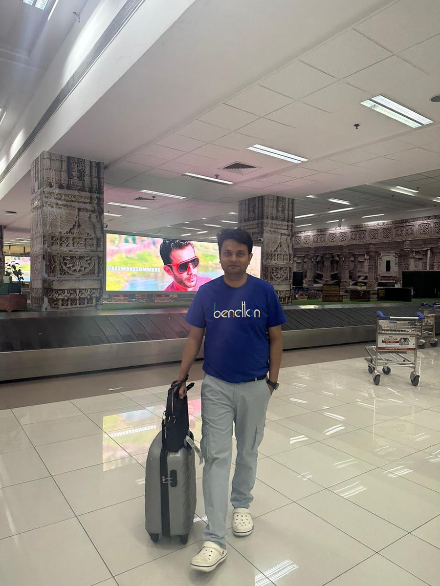I arrived in Ahemdabad to attend #indiadreamin23 @sfindiadreamin , one of the biggest events in the country 

It is still not too late to pack your bags and come to be a part of this amazing memerobal event

@sinha_saswata @ankita_b9 @ankit_11_verma @HacksSalesforce @SFBigThumb