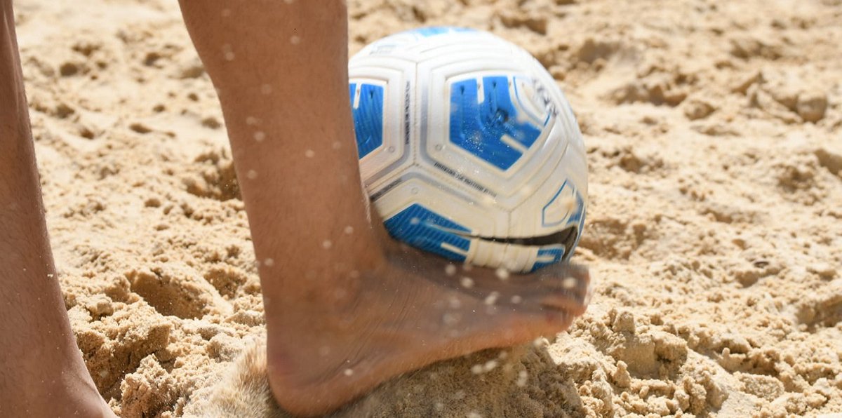 🏖️⚽️ "Fútbol playa de clubes en Rota".

🏆Copa de Andalucía sénior masculina.
🗓️Del 19 al 21 de mayo.
📍Playa de la Costilla @RotaAyto  
📺 En Directo #RFAFtv

ℹ️ bit.ly/3ofjo1g

#AndaluzSéniorClubesFP