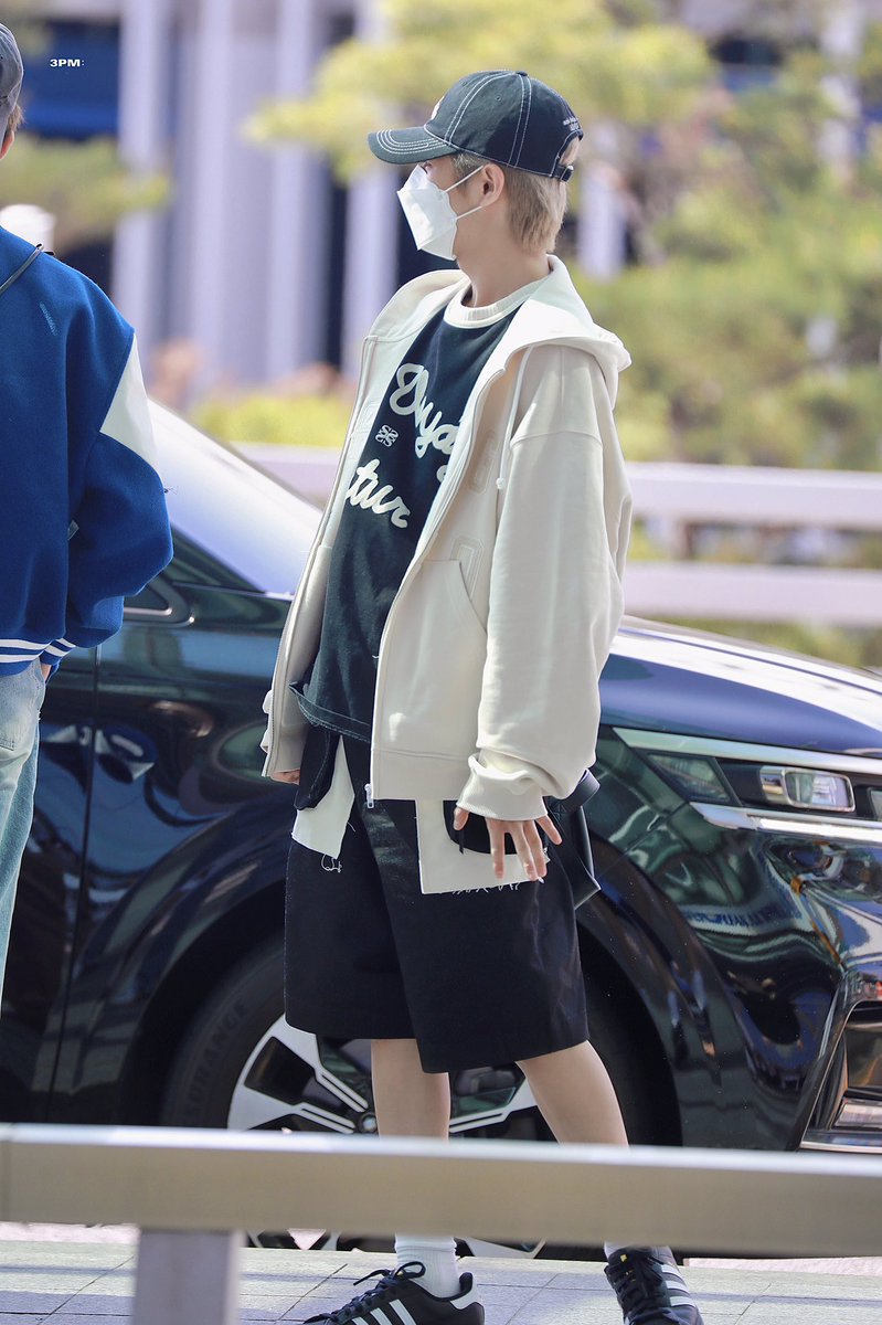 คริส23ㅈ(off) tweet media
