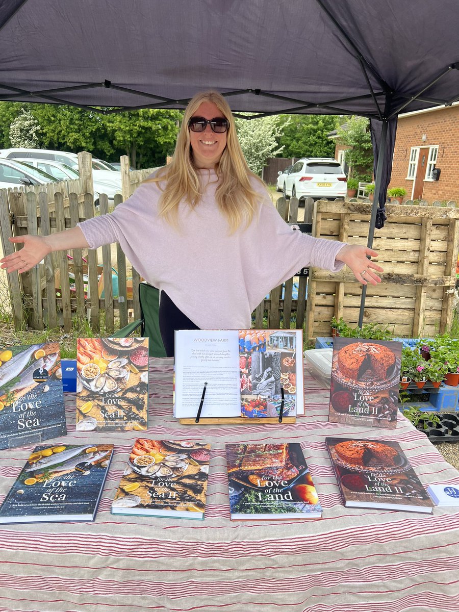 jennyljefferies's tweet image. I’m selling my books today until 3pm at Woodview Farm Shop in Gamlingay! 

Please do pop along and say hello! 

#buylocal #farmshop #fishvan