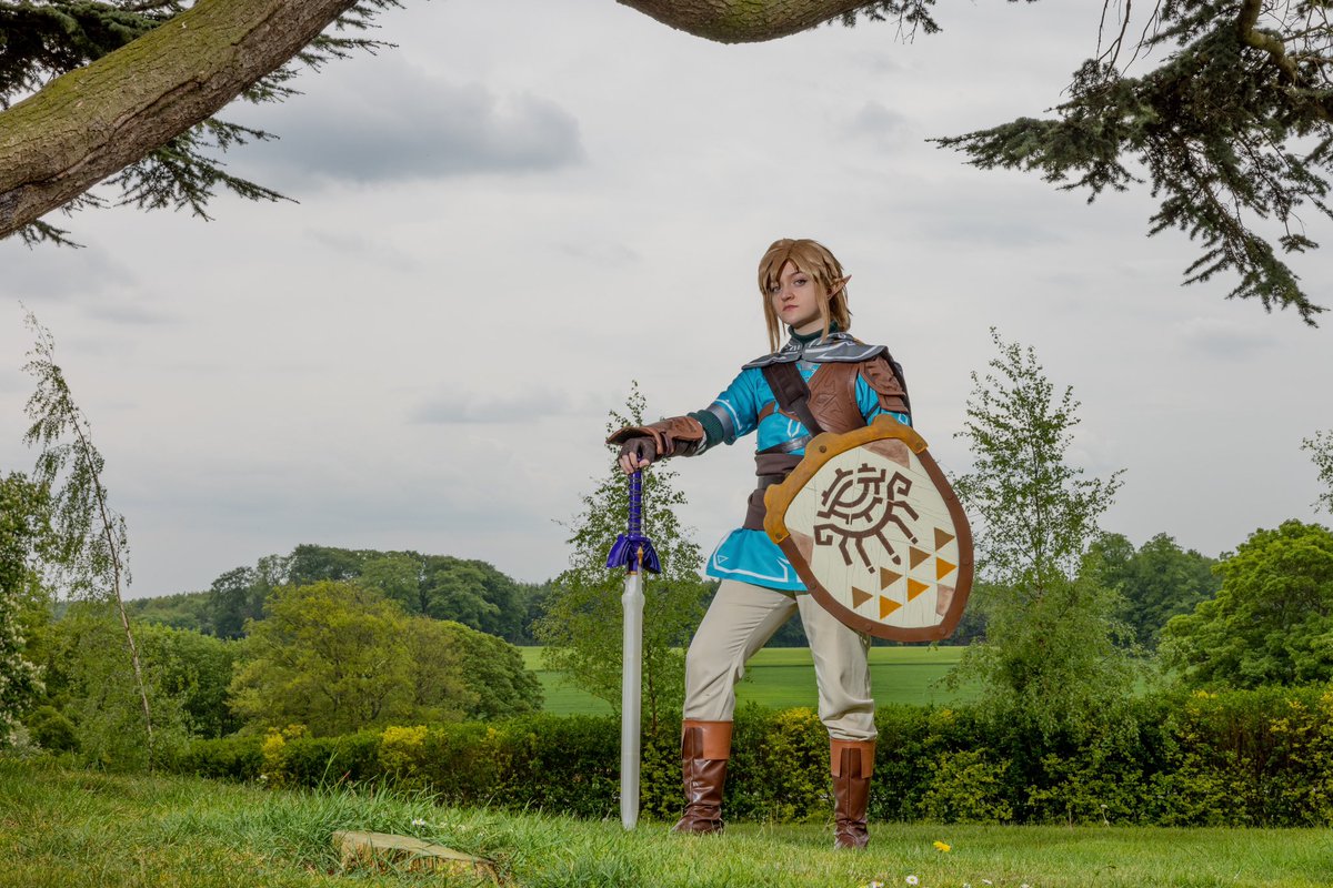 “We rely on your knight and that legendary sword he carries”
Photo taken by my dad :D
#TearsOfTheKingdom #linkcosplay