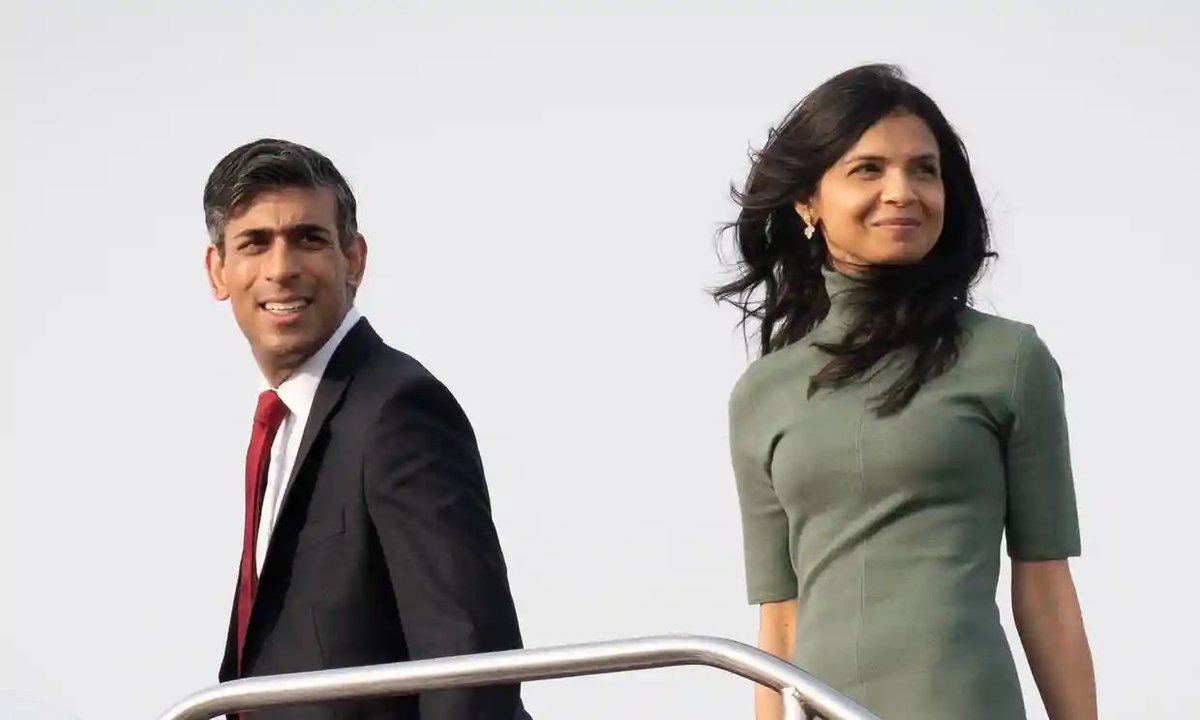 PolitlcsUK's tweet photo. 🚨 | BREAKING: Rishi Sunak’s family fortune has dropped by £200 million in the last year - from £730m to £529m

[@alethaadu] https://t.co/E088zcP1O2