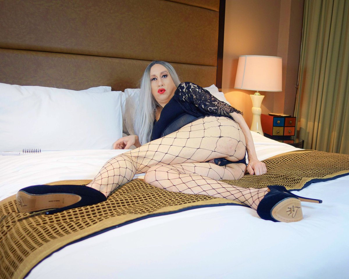 MoniqueTrans77's tweet photo. Your sexy trans cougar is available this weekend...  

📷LINE : moniquechantal   
#shemalejakarta #wariajakarta #ladyboyjakarta #availjakarta
@TsPornstarsXXX

@Transpuankuindo
@TGIRLOVERBRAZIL
@pic_poster
@Share_Ladyboy
@Rainbow69L
@XXXPipPromos
@jockojakarta https://t.co/NNdFWdzqAM
