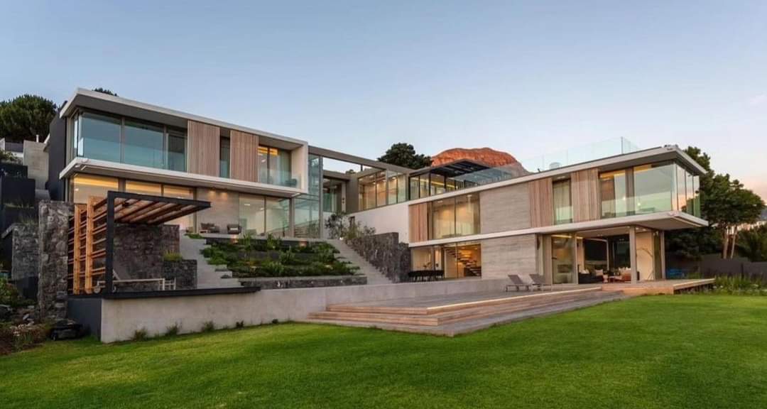 BoitumeloCaleb's tweet photo. Modern Contemporary House designed by GSquared Architects in Somerset West, South Africa 👌 https://t.co/XtWA4fCrfm
