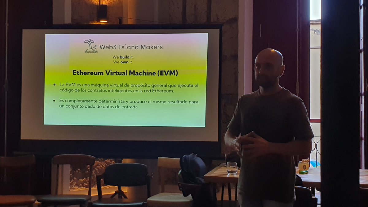wim_dao's tweet photo. 3/4 Gran intervención del experto y profesor @eladiorobcas con una maravillosa e inspiradora introducción a #EVM y #Solidity 🔗
Es un placer conocer y aprender de profesionales de este calibre 🌐
#WIMeet https://t.co/tp5FTnt7bs