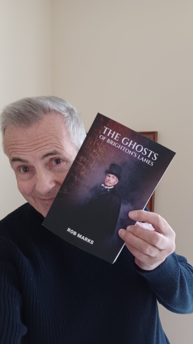 brightonghost's tweet photo. THE GHOSTS OF BRIGHTON'S LANES BY ROB MARKS
26 accounts of hauntings in Brighton's oldest quarter.
#Brighton #ghosts #hauntings #thelanes
https://t.co/CgaOh0PbHv https://t.co/Ae1LYHxSLe