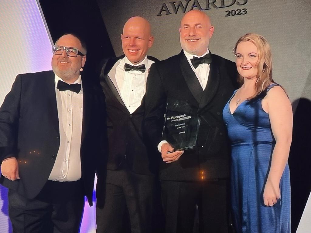 LandbayUK's tweet photo. 🎉Award winners🎉

We're delighted to share that last night our very own Alex Witham won Best BDM at the BSLA's. 

We also bought home ESG Initiative of the Year from the MoneyAge Mortgage Awards🏆

What an amazing evening, well done team! https://t.co/SZ7yYL4Pdf
